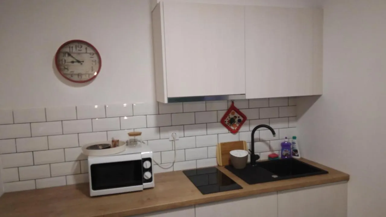 Apartman 400 Met Od Plaze, Park Free Póla